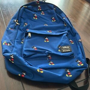 Disney loungefly men’s backpack.Could be used by kids also.